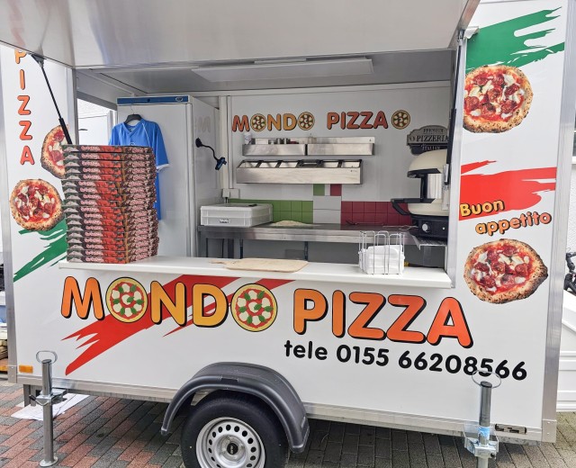 Foto: Das Pizzamobil von Mondo-Pizza